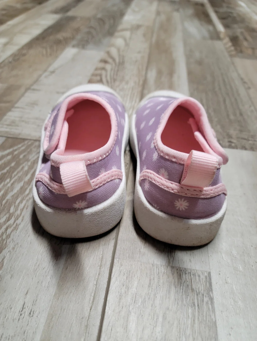 DSG Toddler Water Shoes Size 6 Pink And Purple
